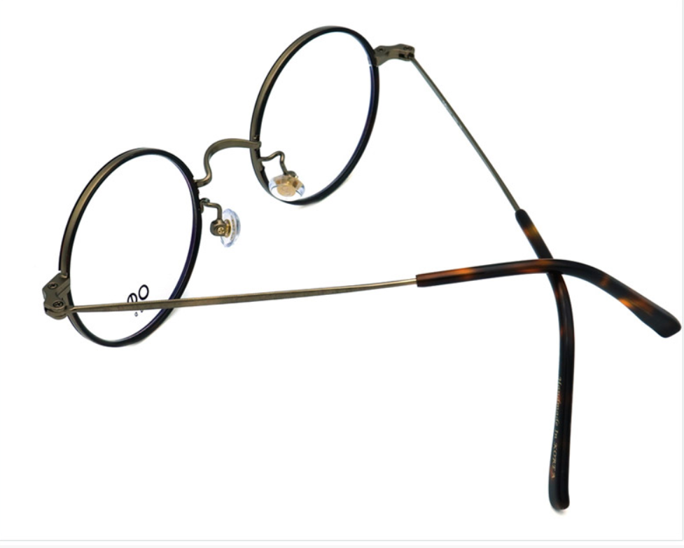 ODD EYEWEAR KARA